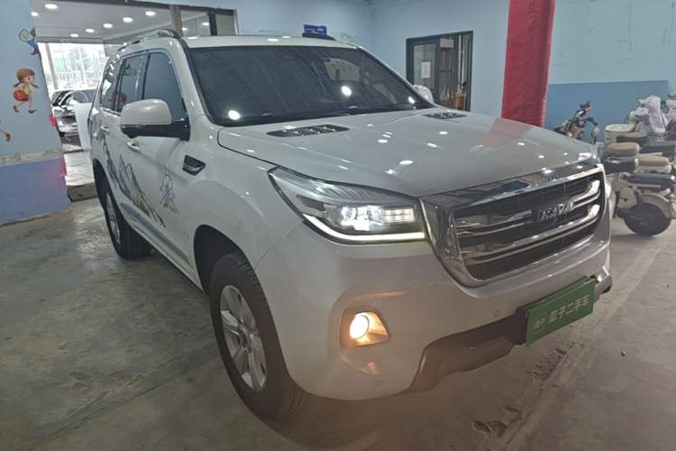 Used Haval H9 2020 2.0T Gasoline 4x4 Luxury 7-Seater Front Right 45 Deg