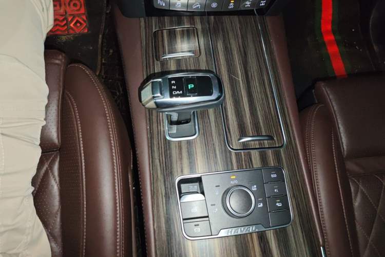 Used Haval H9 2020 2.0T Gasoline 4WD Premium Edition 5 Seats Gear Lever