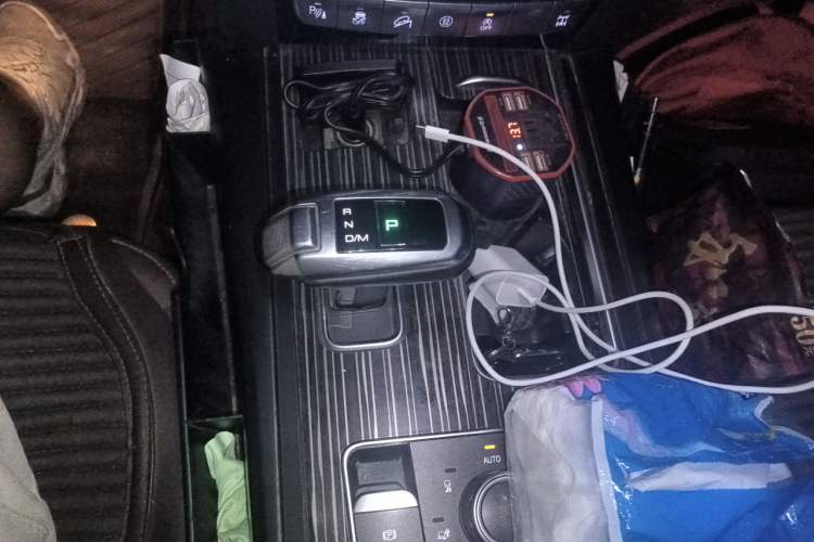 Used Haval H9 2020 2.0T Gasoline 4x4 Luxury 7-Seater Gear Lever