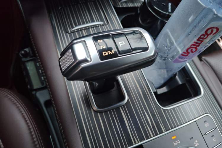 Used Haval H9 2020 2.0T Gasoline 4WD Premium Edition 5 Seats Gear Lever
