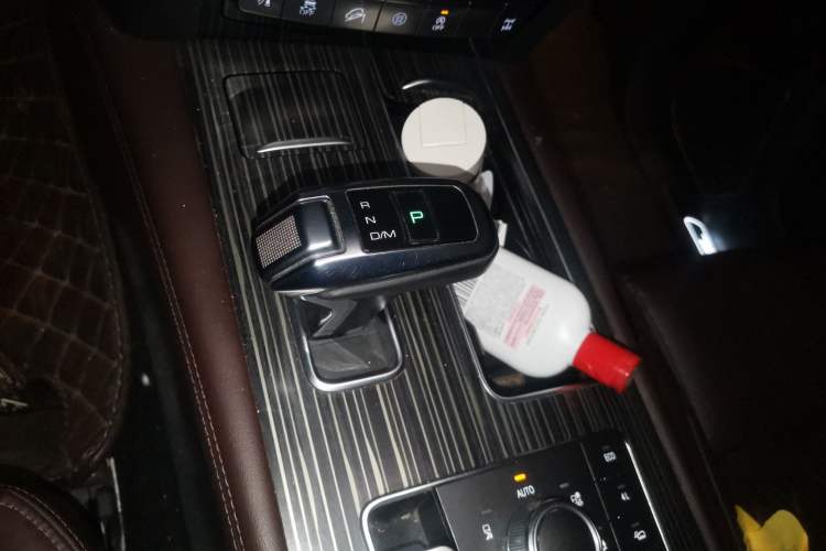 Used Haval H9 2020 2.0T Gasoline 4WD Premium Edition 5 Seats Gear Lever
