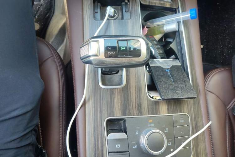 Used Haval H9 2020 2.0T Gasoline 4x4 Luxury 7-Seater Gear Lever