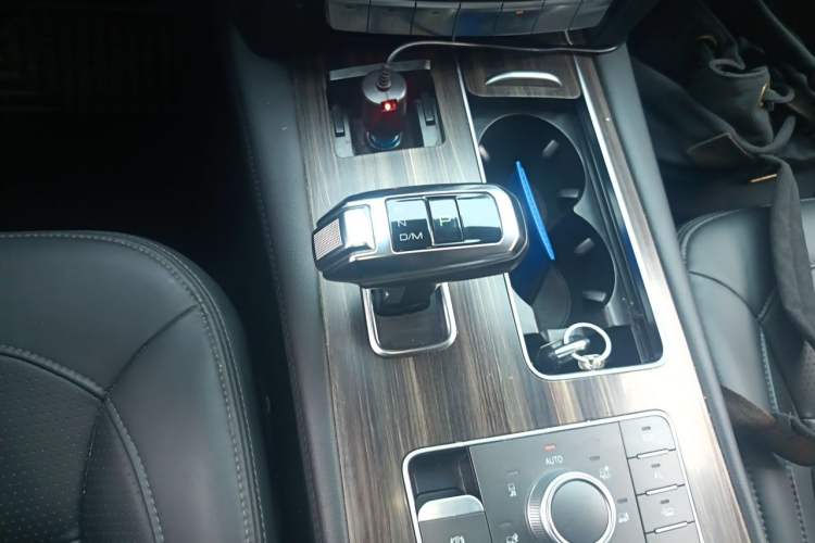 Used Haval H9 2020 2.0T Gasoline 4x4 Comfort Edition 7 Seats Gear Lever