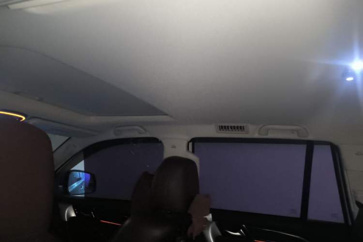 Used Haval H9 2020 2.0T Gasoline 4x4 Luxury 7-Seater Headliner