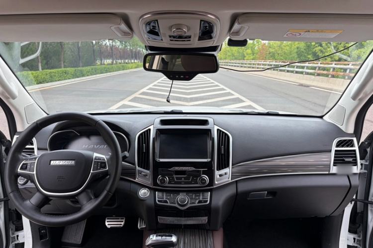 Used Haval H9 2020 2.0T Gasoline 4WD Premium Edition 5 Seats Interior 1
