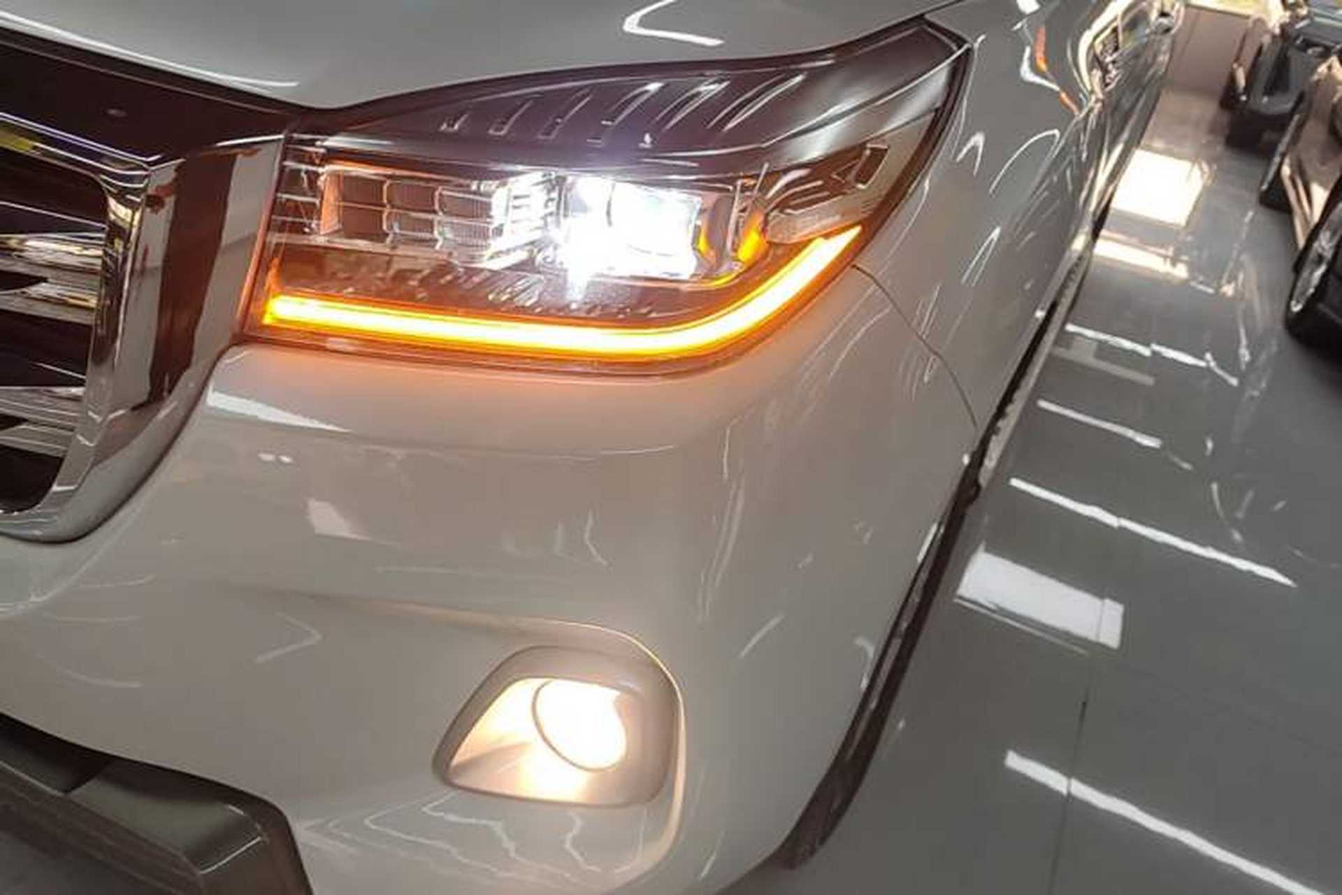 Used Haval H9 2020 2.0T Gasoline 4WD Smart Enjoyment Version 5 Seats Left Front Headlight