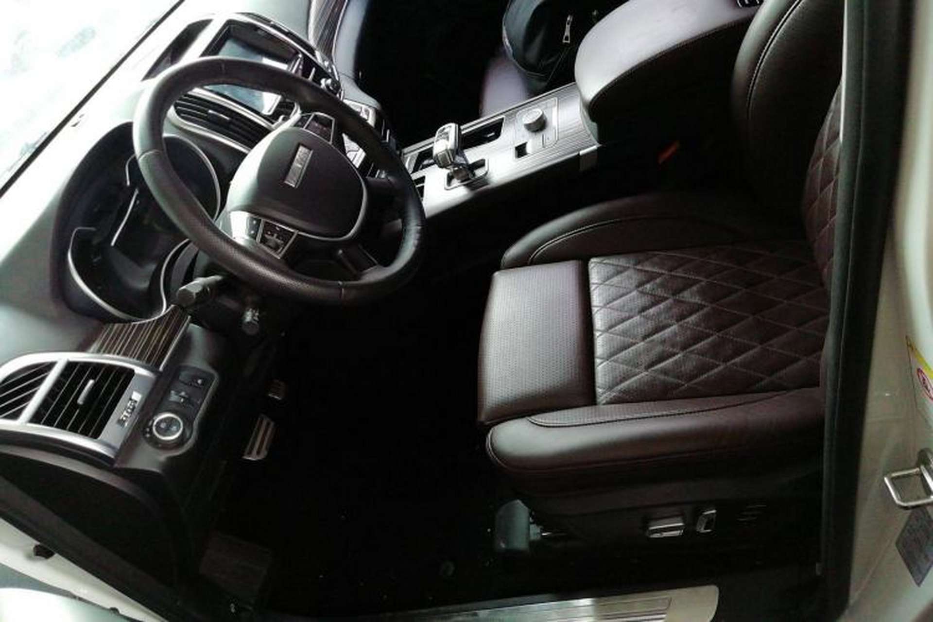 Used Haval H9 2020 2.0T Gasoline 4WD Premium Edition 5 Seats Left Front Seat