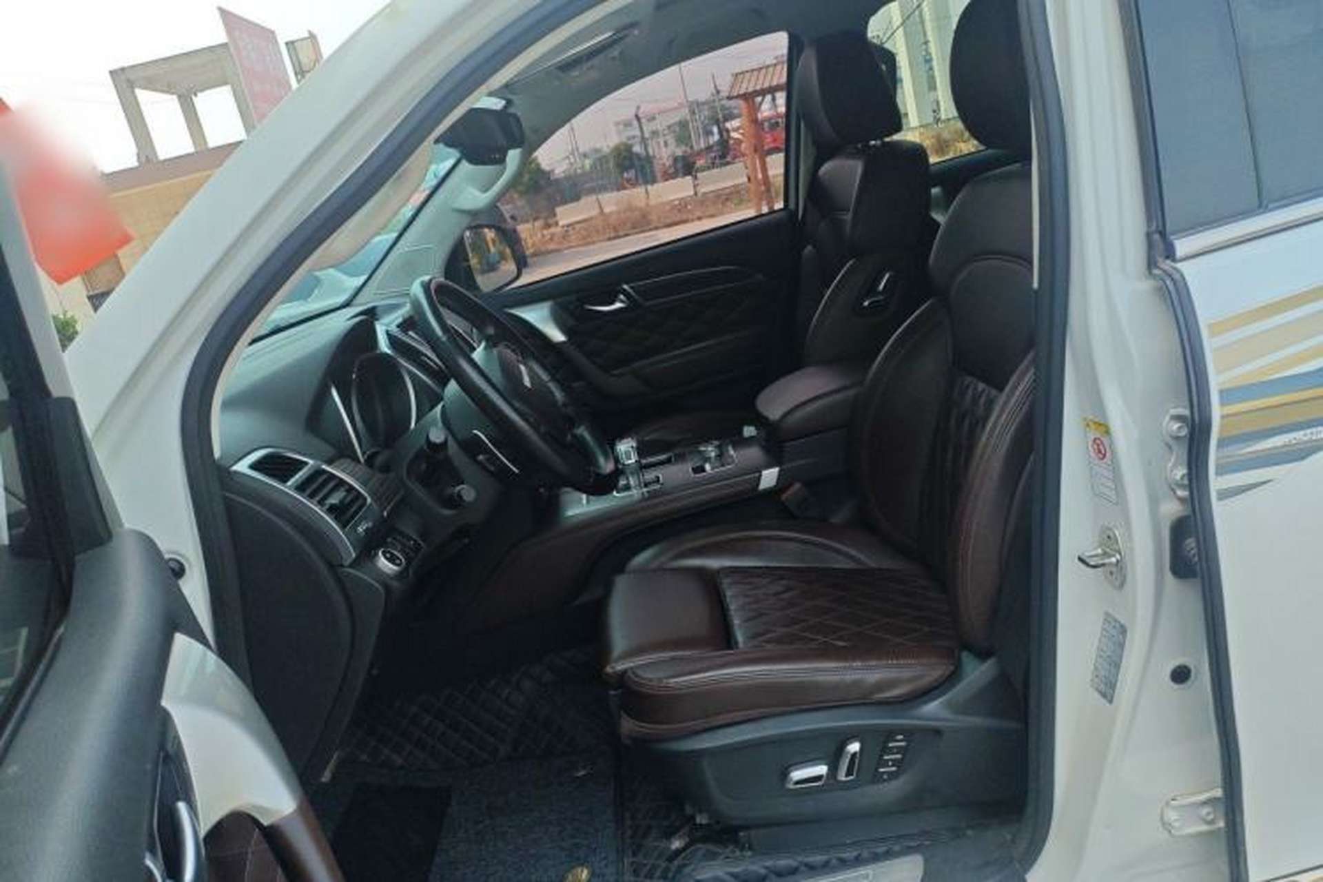 Used Haval H9 2020 2.0T Gasoline 4WD Premium Edition 5 Seats Left Front Seat