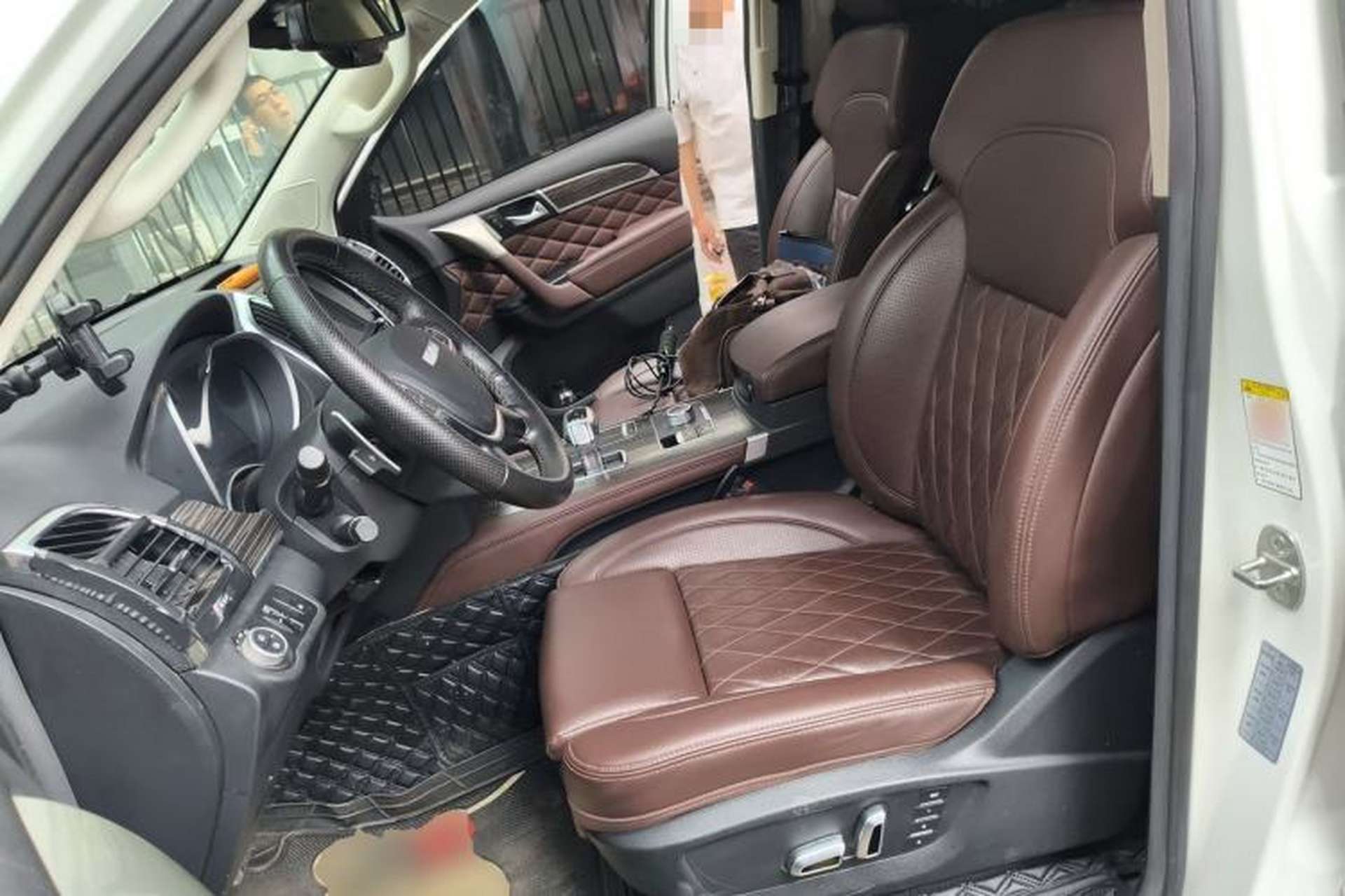 Used Haval H9 2020 2.0T Gasoline 4WD Premium Edition 5 Seats Left Front Seat