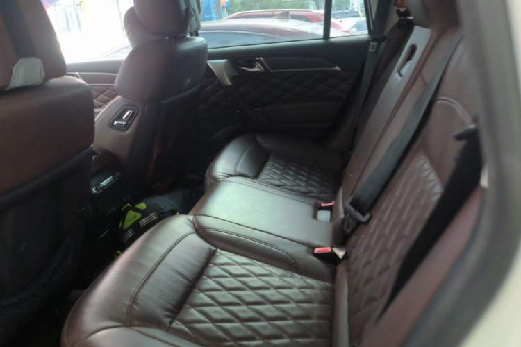 Used Haval H9 2020 2.0T Gasoline 4WD Premium Edition 5 Seats Left Rear Seat