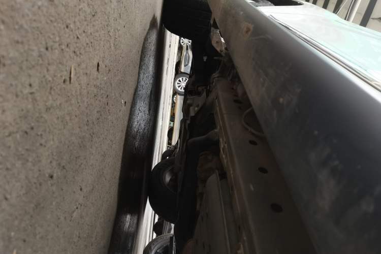 Used Haval H9 2020 2.0T Gasoline 4WD Premium Edition 5 Seats Left Side Sill