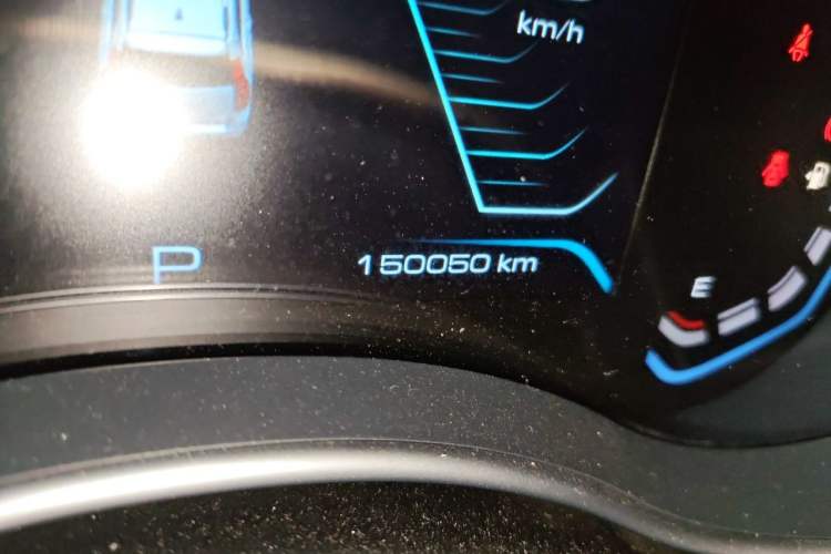 Used Haval H9 2020 2.0T Gasoline 4x4 Luxury 7-Seater Odometer Close Up