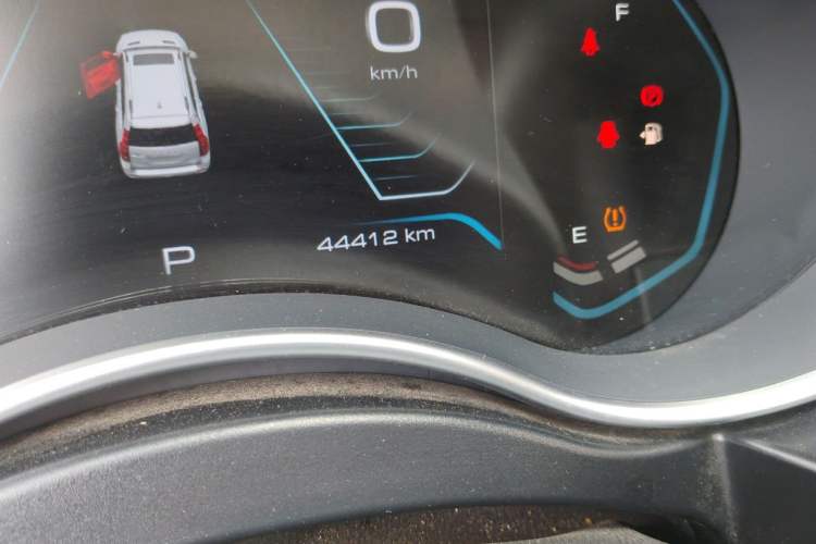 Used Haval H9 2020 2.0T Gasoline 4WD Smart Enjoyment Version 5 Seats Odometer Close Up