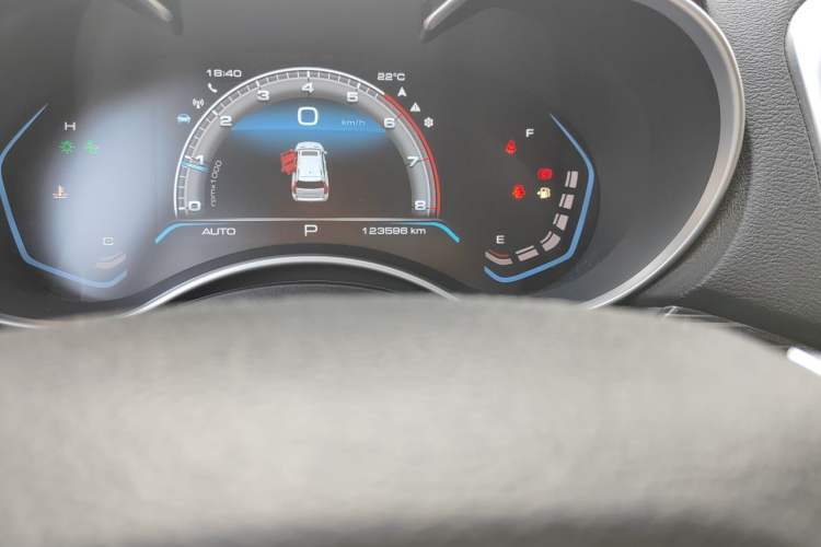 Used Haval H9 2020 2.0T Gasoline 4x4 Prestige 7-Seater Odometer Close Up