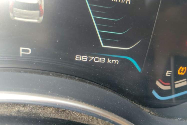 Used Haval H9 2020 2.0T Gasoline 4x4 Luxury 7-Seater Odometer Close Up