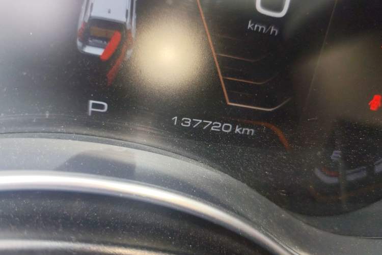 Used Haval H9 2020 2.0T Gasoline 4x4 Luxury 7-Seater Odometer Close Up