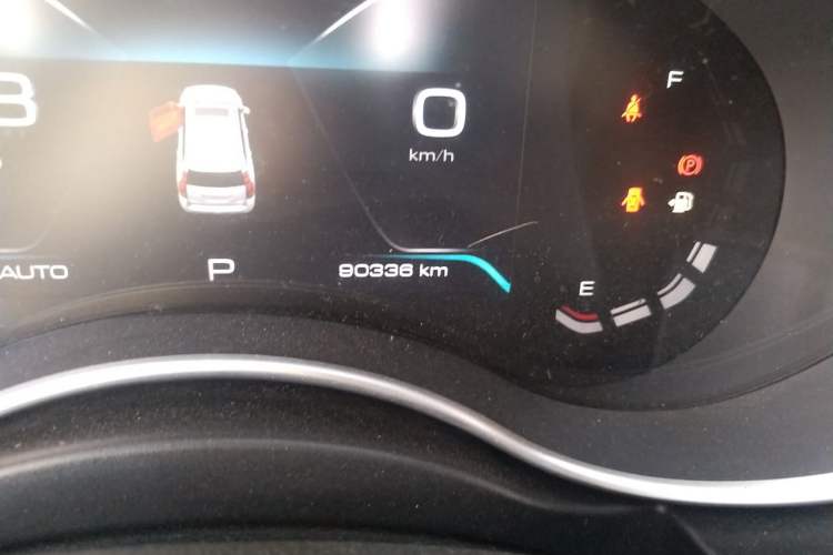 Used Haval H9 2020 2.0T Gasoline 4x4 Luxury 7-Seater Odometer Close Up