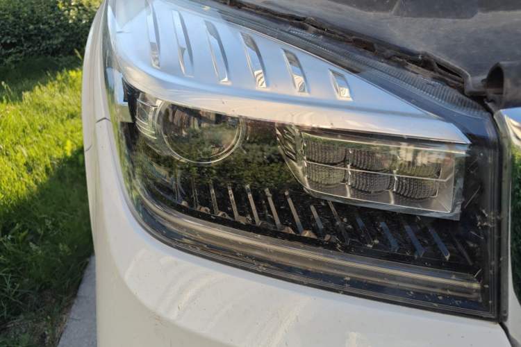 Used Haval H9 2020 2.0T Gasoline 4x4 Elite Version 5 Seats Right Front Headlight