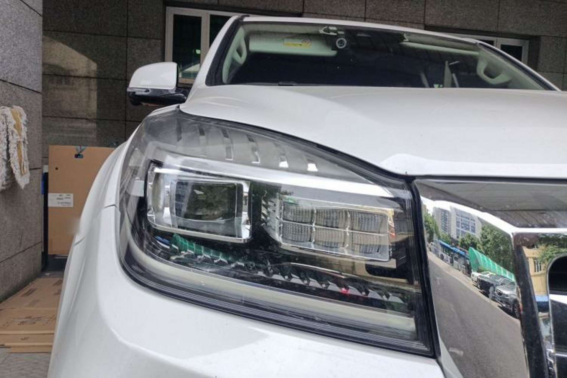 Used Haval H9 2020 2.0T Gasoline 4x4 Prestige 7-Seater Right Front Headlight