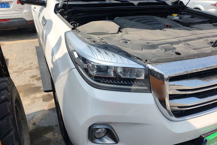 Used Haval H9 2020 2.0T Gasoline 4WD Premium Edition 5 Seats Right Front Headlight