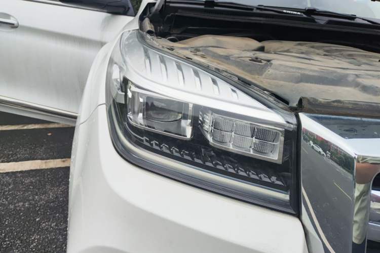 Used Haval H9 2020 2.0T Gasoline 4x4 Elite Version 5 Seats Right Front Headlight
