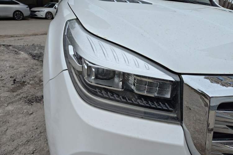 Used Haval H9 2020 2.0T Gasoline 4WD Smart Enjoyment Version 5 Seats Right Front Headlight