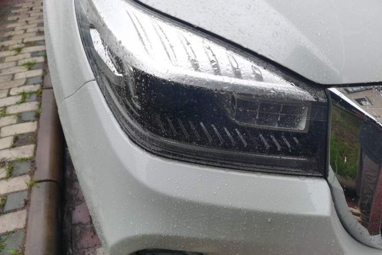 Used Haval H9 2020 2.0T Gasoline 4WD Premium Edition 5 Seats Right Front Headlight