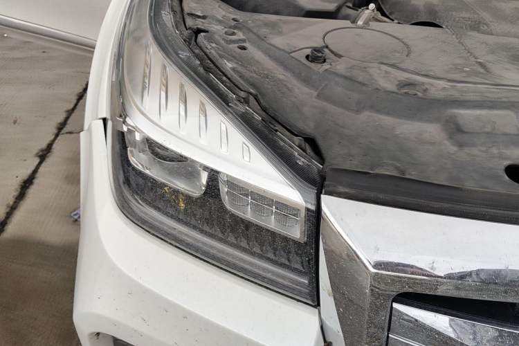 Used Haval H9 2020 2.0T Gasoline 4x4 Luxury 7-Seater Right Front Headlight