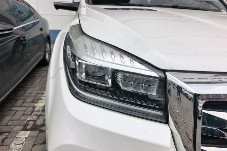 Used Haval H9 2020 2.0T Gasoline 4WD Premium Edition 5 Seats Right Front Headlight