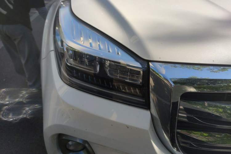 Used Haval H9 2020 2.0T Gasoline 4x4 Elite Version 5 Seats Right Front Headlight