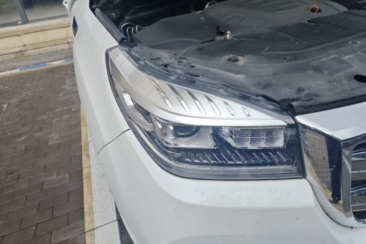 Used Haval H9 2020 2.0T Gasoline 4WD Smart Enjoyment Version 5 Seats Right Front Headlight