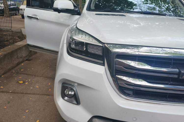 Used Haval H9 2020 2.0T Gasoline 4WD Premium Edition 5 Seats Right Front Headlight