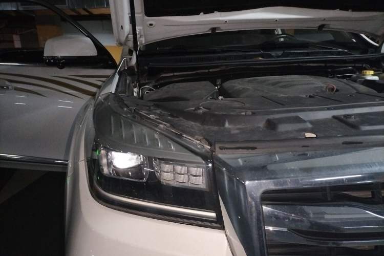Used Haval H9 2020 2.0T Gasoline 4WD Premium Edition 5 Seats Right Front Headlight
