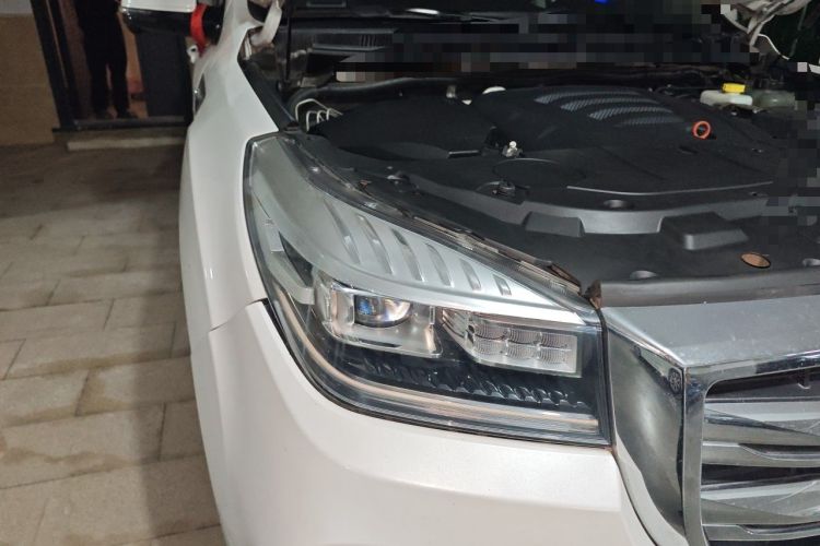 Used Haval H9 2020 2.0T Gasoline 4x4 Luxury 7-Seater Right Front Headlight