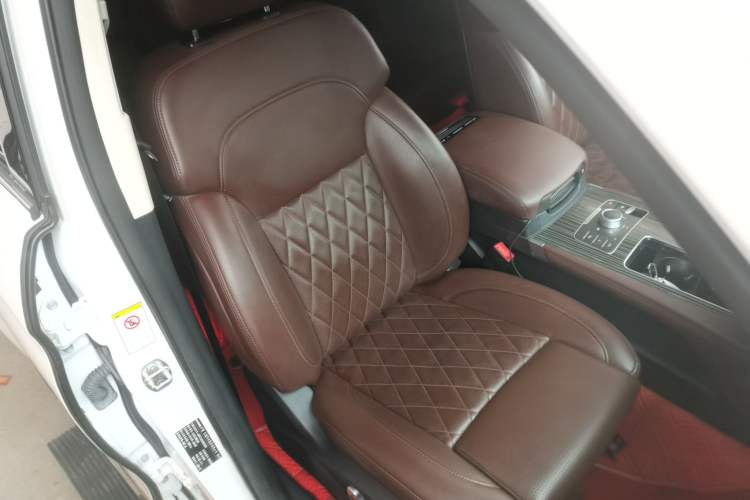 Used Haval H9 2020 2.0T Gasoline 4WD Premium Edition 5 Seats Right Front Seat