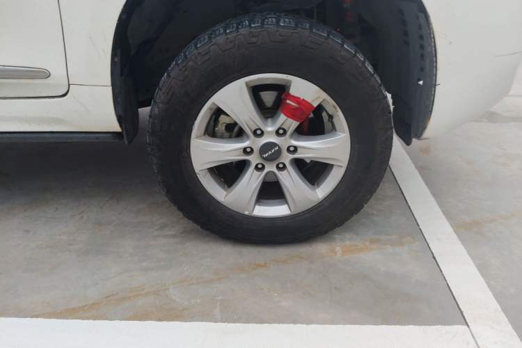 Used Haval H9 2020 2.0T Gasoline 4WD Premium Edition 5 Seats Right Front Wheel Hub