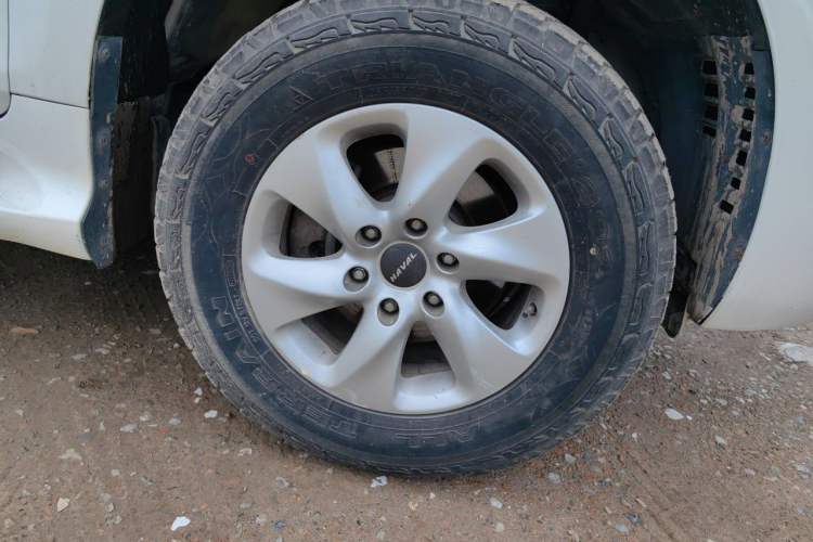 Used Haval H9 2020 2.0T Gasoline 4x4 Elite Version 5 Seats Right Front Wheel Hub