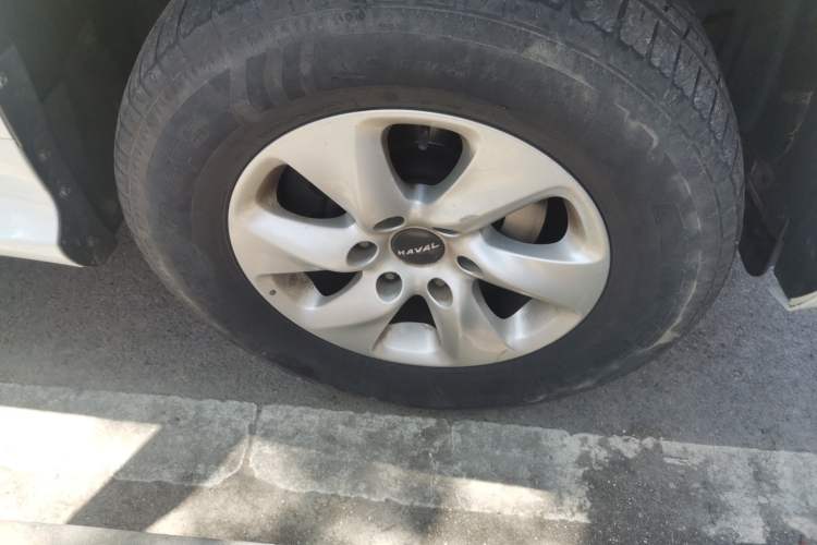 Used Haval H9 2020 2.0T Gasoline 4x4 Elite Version 5 Seats Right Front Wheel Hub
