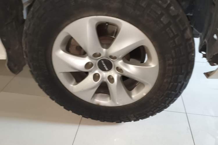 Used Haval H9 2020 2.0T Gasoline 4x4 Elite Version 5 Seats Right Front Wheel Hub