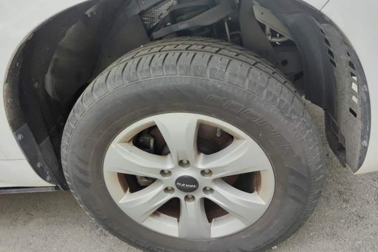 Used Haval H9 2020 2.0T Gasoline 4WD Premium Edition 5 Seats Right Front Wheel Hub