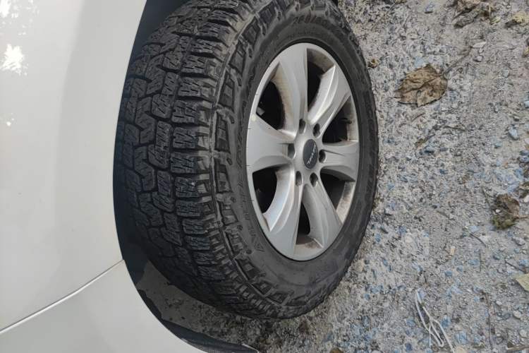 Used Haval H9 2020 2.0T Gasoline 4WD Premium Edition 5 Seats Right Front Wheel Hub