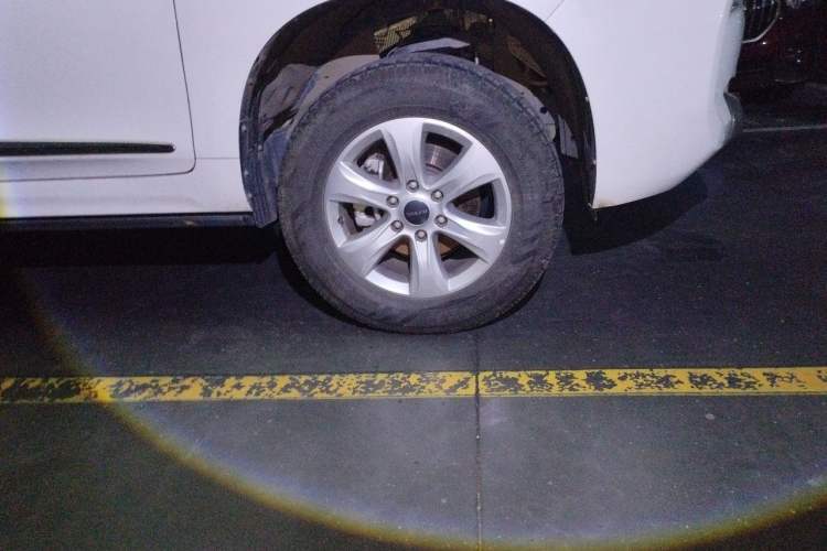 Used Haval H9 2020 2.0T Gasoline 4x4 Luxury 7-Seater Right Front Wheel Hub