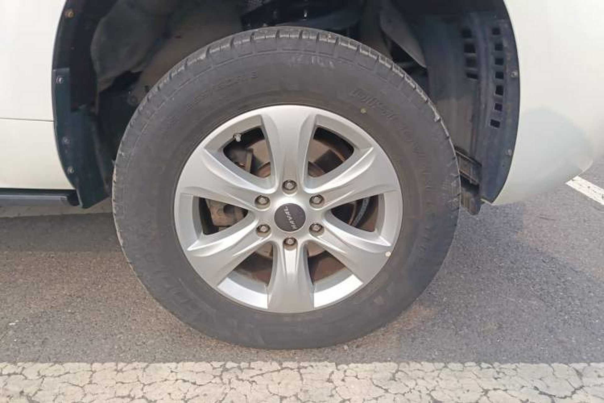 Used Haval H9 2020 2.0T Gasoline 4x4 Luxury 7-Seater Right Front Wheel Hub