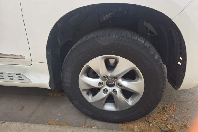 Used Haval H9 2020 2.0T Gasoline 4x4 Elite Version 5 Seats Right Front Wheel Hub