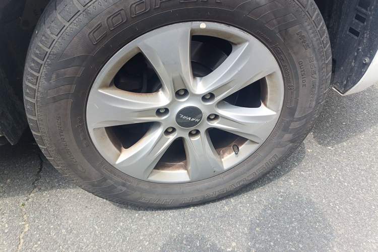 Used Haval H9 2020 2.0T Gasoline 4WD Premium Edition 5 Seats Right Front Wheel Hub