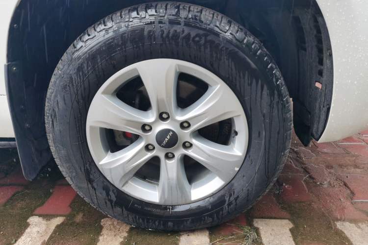 Used Haval H9 2020 2.0T Gasoline 4WD Premium Edition 5 Seats Right Front Wheel Hub
