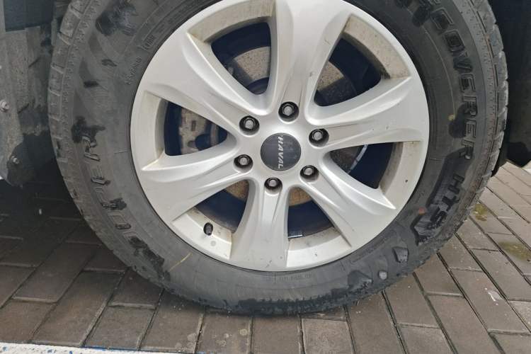 Used Haval H9 2020 2.0T Gasoline 4WD Smart Enjoyment Version 5 Seats Right Front Wheel Hub