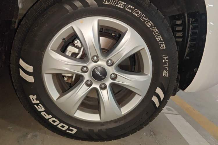 Used Haval H9 2020 2.0T Gasoline 4WD Premium Edition 5 Seats Right Front Wheel Hub