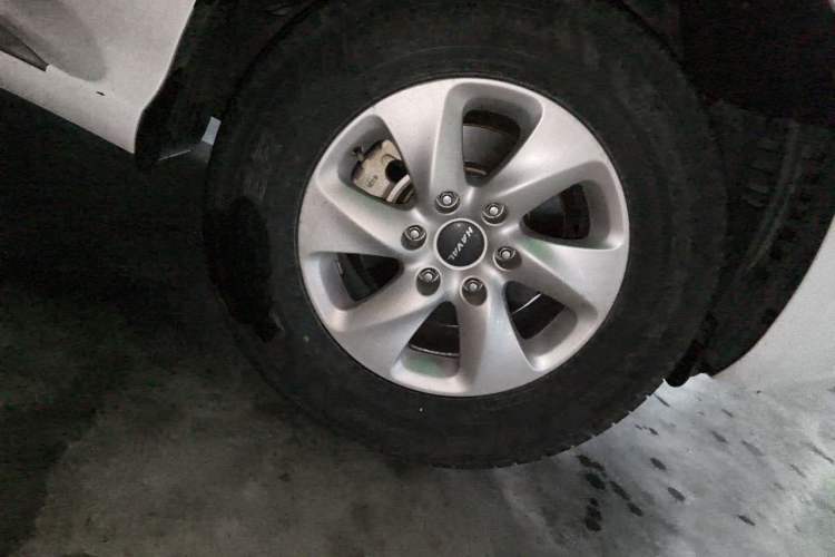 Used Haval H9 2020 2.0T Gasoline 4x4 Elite Version 5 Seats Right Front Wheel Hub