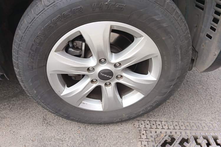 Used Haval H9 2020 2.0T Gasoline 4WD Premium Edition 5 Seats Right Front Wheel Hub